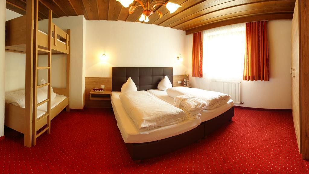 Kinderhotel Laerchenhof أوبشتايغ الغرفة الصورة